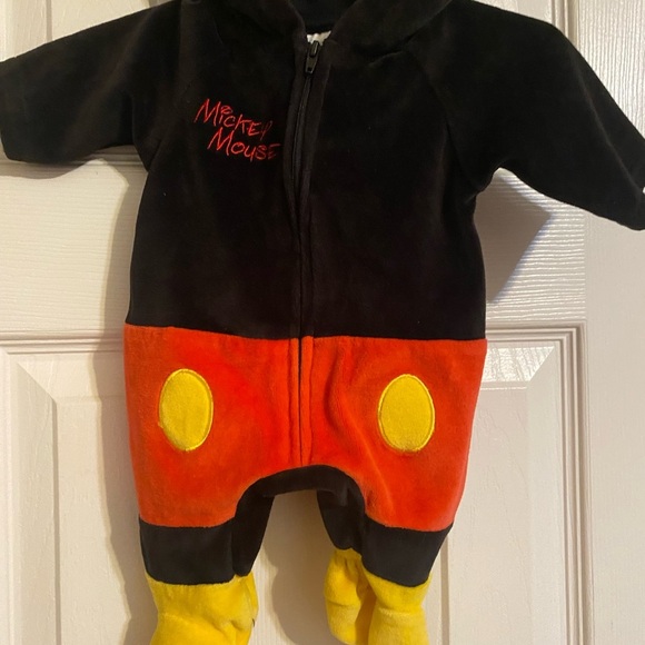 Disney Mickey Mouse Hooded Outfit - Picture 4 of 7